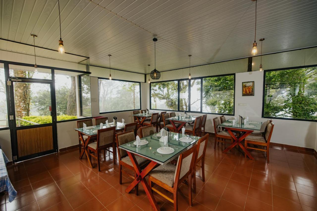 Misty Courtyard Resort Chinnakanal Eksteriør billede